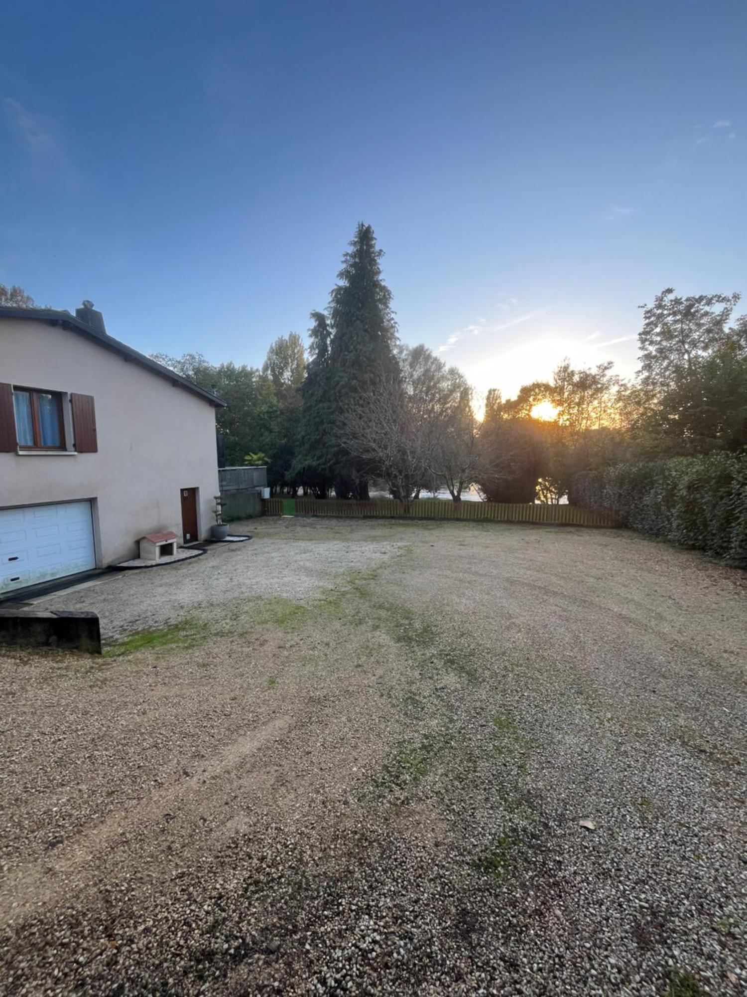 Logement Paisible En Bord De Vienne Bonneuil-Matours Exterior photo